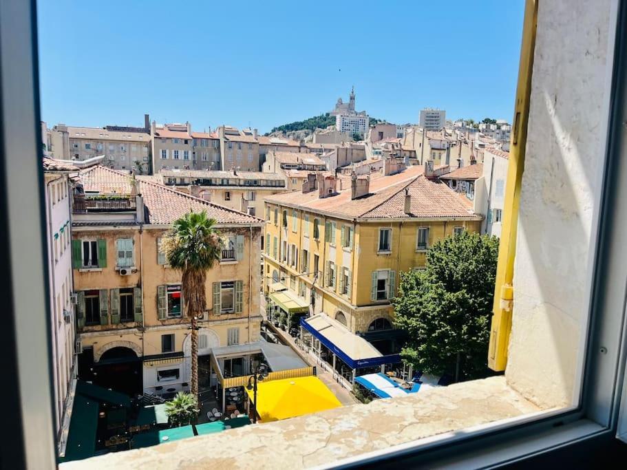 Appartement T2 Au Pied Du Vieux Port Et Vue Notre Dame à Marseille Extérieur photo